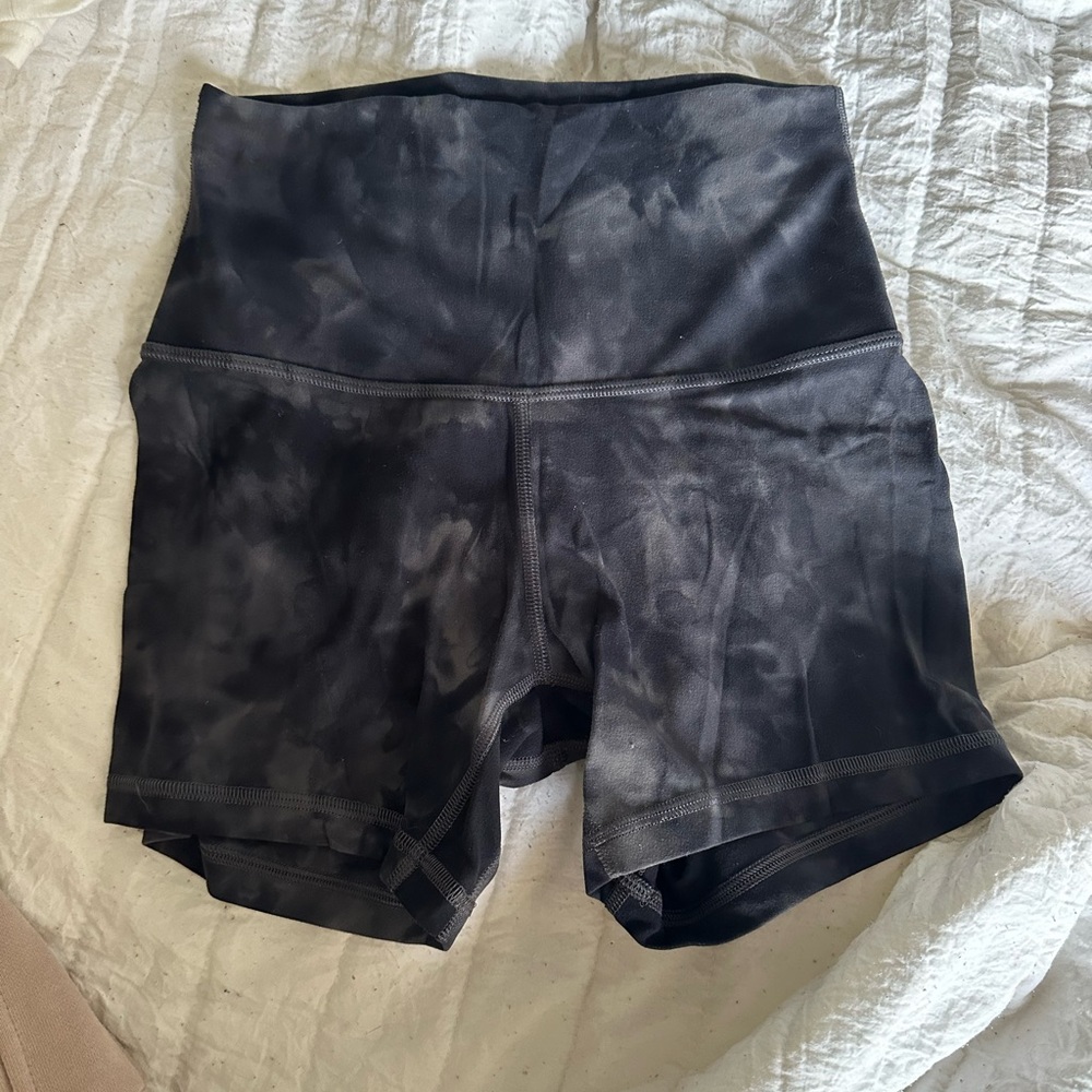 Lulu lemon work out shorts
